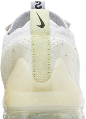 (Youth) Nike Air VaporMax 2021 Flyknit 'Mismatched Swoosh - White' DQ7758-100 Sizing (Youth) Nike Air VaporMax 2021 Flyknit 'Mismatched Swoosh - White' DQ7758-100