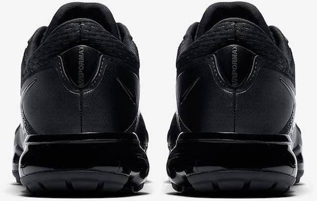 Nike Air VaporMax 圓頭舒適 防滑減震 低筒 跑步鞋 女款 黑色 Shop Nike Air VaporMax 圓頭舒適 防滑減震 低筒 跑步鞋 女款 黑色