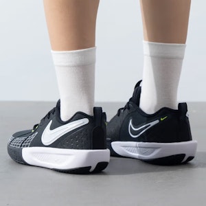 (JR) ナイキ エア ズーム GT カット 3 "ブラック/ホワイト" FD7033-001 Lookbook (JR) ナイキ エア ズーム GT カット 3 "ブラック/ホワイト" FD7033-001