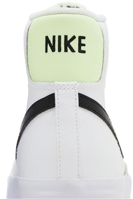 (JR) Nike Blazer Mid '77 GS 'Blanco Negro Volt' DA4086-109 Sizing (JR) Nike Blazer Mid '77 GS 'Blanco Negro Volt' DA4086-109