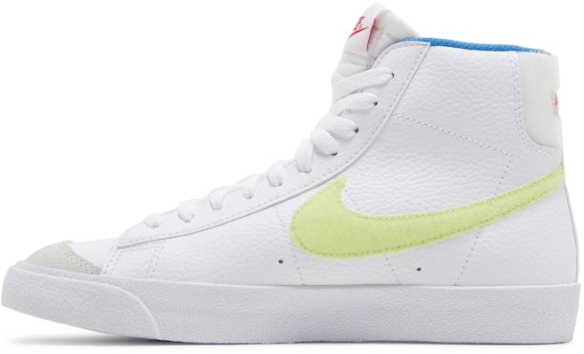 耐吉Blazer Mid ‘77 (GS) 中帮休閒板鞋 白黃色 Lookbook 耐吉Blazer Mid ‘77 (GS) 中帮休閒板鞋 白黃色