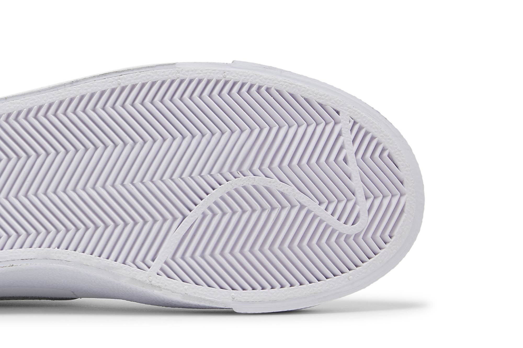 Purchase (JR) 나이키 블레이저 미드 '77 (GS) 화이트/메탈릭 실버 DA4086-101