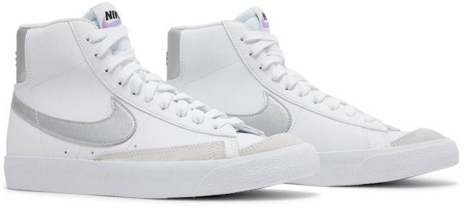 (JR) ナイキ ブレーザー MID '77 (GS) 白/メタリックシルバー DA4086-101 Cheap (JR) ナイキ ブレーザー MID '77 (GS) 白/メタリックシルバー DA4086-101