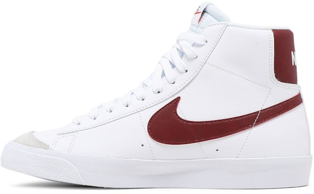 Nike Blazer Mid ‘77 中筒 筆記本 GS 白紅 Lookbook Nike Blazer Mid ‘77 中筒 筆記本 GS 白紅