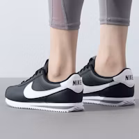 Lookbook (JR) Nike Cortez ''Schwarz Weiß'' DM0950-001