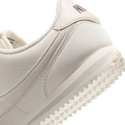 (JR) 耐克 Cortez 珍珠粉/彗星蓝/勃艮第红/淡桤木棕 IH7655-001 Cheap (JR) 耐克 Cortez 珍珠粉/彗星蓝/勃艮第红/淡桤木棕 IH7655-001