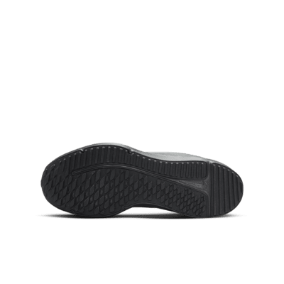 Lookbook (JR) Nike Cosmic Runner Noir/Noir/Anthracite HM4402-001