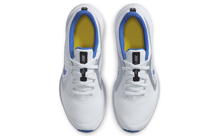 Shop 耐吉 Downshifter 10 低帮 跑步鞋 GS 淺灰