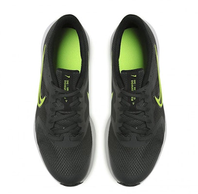 (JR) Nike Downshifter 11 Low-Top Hitam/Kuning CZ3949-011 Lookbook (JR) Nike Downshifter 11 Low-Top Hitam/Kuning CZ3949-011