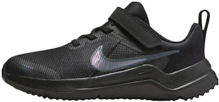 (青少年) Nike Downshifter 12 ‘黑色虹彩’ DM4193-002 Lookbook (青少年) Nike Downshifter 12 ‘黑色虹彩’ DM4193-002