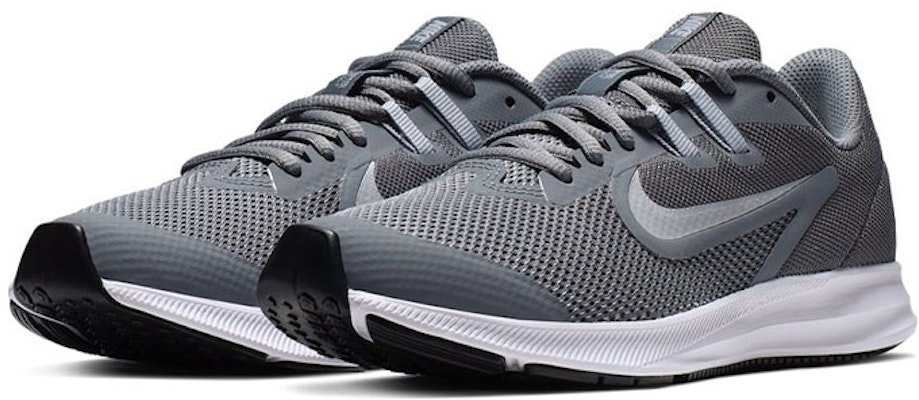 (JR) Nike Downshifter 9 Abu Putih Bernapas AR4135-004 Lookbook (JR) Nike Downshifter 9 Abu Putih Bernapas AR4135-004