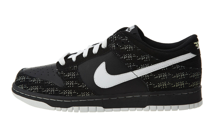 Buy (JR) ナイキ ダンク ロー "ブラック/ホワイト" 310569-912