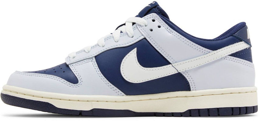 (JR) Nike Dunk Low 'Kelabu Bola Laut Tengah Navy' FB9109-002 Lookbook (JR) Nike Dunk Low 'Kelabu Bola Laut Tengah Navy' FB9109-002