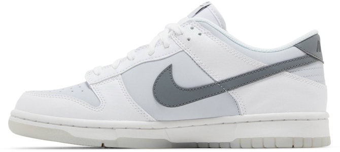 (JR) Nike Dunk Low 'Swoosh Reflectante' FV0365-100 Lookbook (JR) Nike Dunk Low 'Swoosh Reflectante' FV0365-100