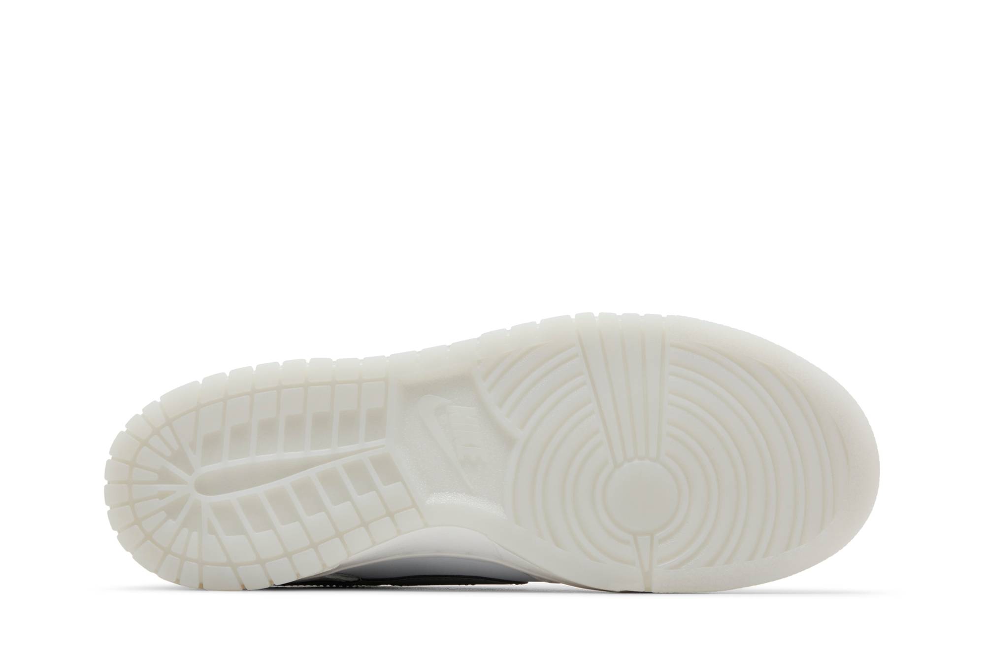 Shop (JR) Nike Dunk Low 'Reflective Swoosh' - Swoosh Reflektif FV0365-100