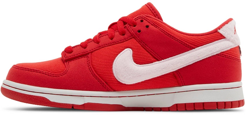 (JR) ナイキ ダンク LOW "バレンタイン" (Nike Danku LOW "Barentain") FZ3548-612 Lookbook (JR) ナイキ ダンク LOW "バレンタイン" (Nike Danku LOW "Barentain") FZ3548-612