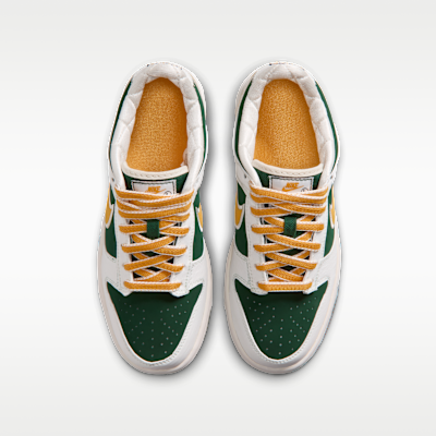 Shop (JR) Nike Dunk Low LV8 Sail/Fir/University Red/University Gold Nederlands IV5971-100