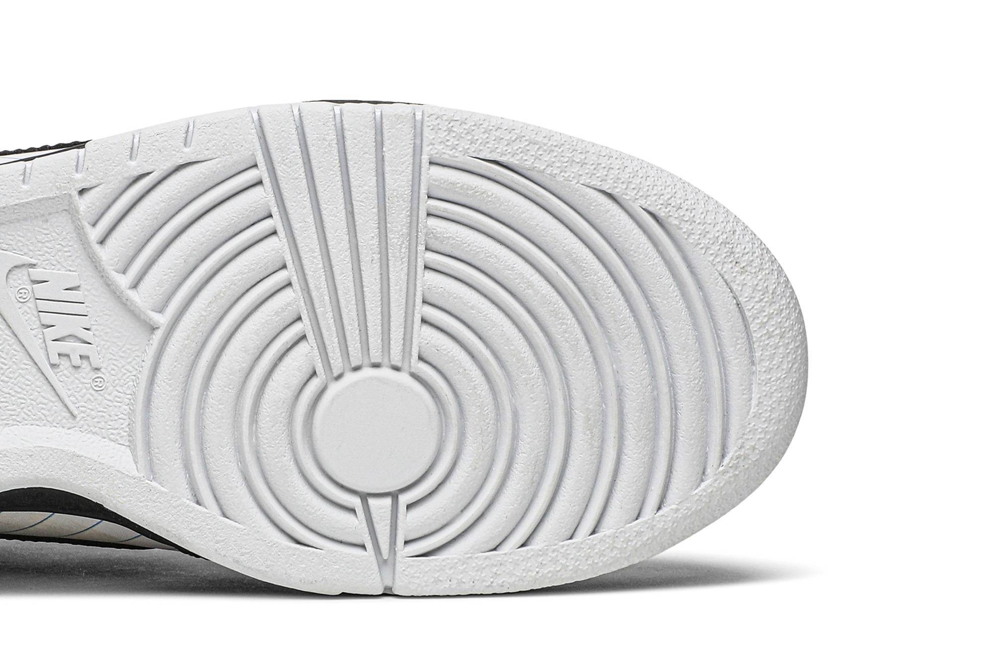 Purchase Nike Dunk Low Premium "Nikebook" 記事 低筒 板鞋 GS 黑白