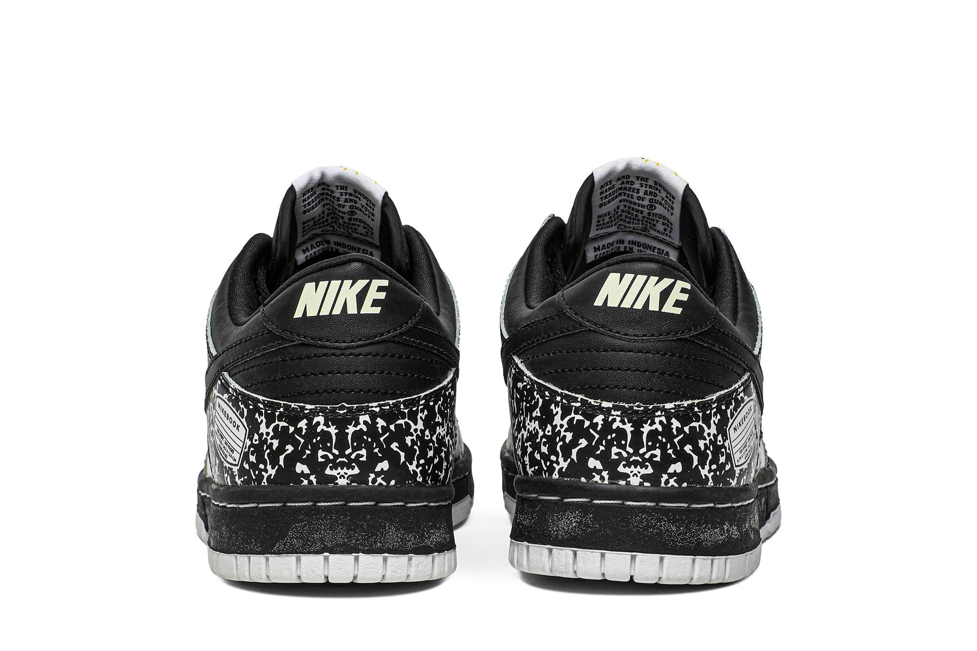 Details for Nike Dunk Low Premium "Nikebook" 記事 低筒 板鞋 GS 黑白