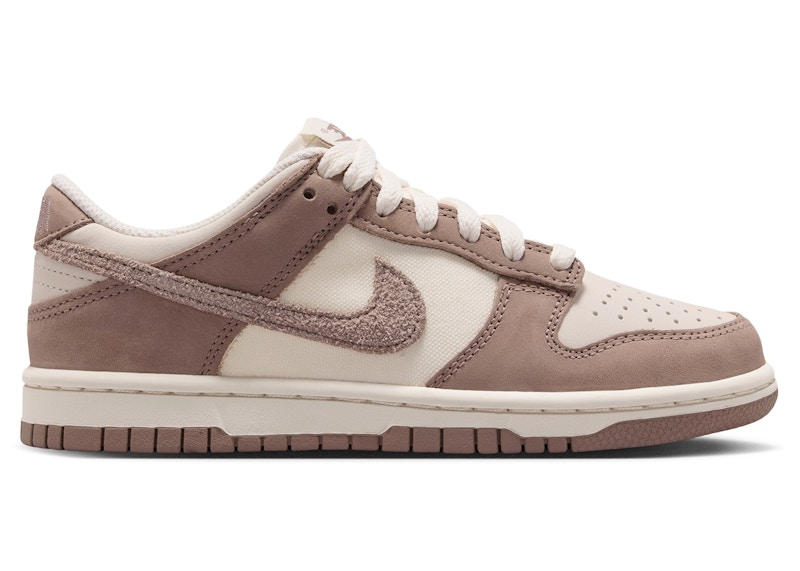 (Youth) Nike Dunk Low SE Pale Ivory Taupe Haze IB5721-100