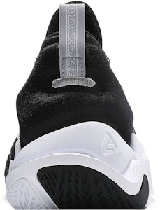 (JR) Nike Giannis Immortality 'Hitam Volt' DB6081-010 Sizing (JR) Nike Giannis Immortality 'Hitam Volt' DB6081-010