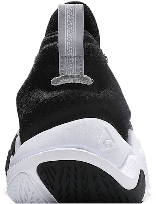 (Youth) Nike Giannis Immortality 'Black Volt' DB6081-010 Sizing (Youth) Nike Giannis Immortality 'Black Volt' DB6081-010