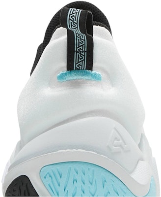 (Youth) Nike Giannis Immortality 'White Copa' DB6081-110 Sizing (Youth) Nike Giannis Immortality 'White Copa' DB6081-110