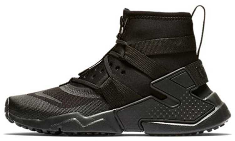 youth-nike-huarache-gripp-triple-black-aq-2802-001