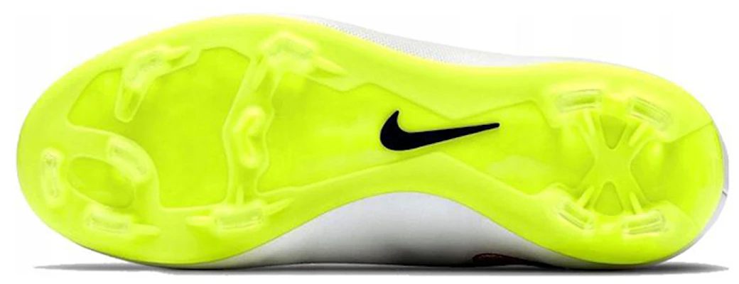 (JR) Nike Jr. Mercurial Victory V FG 'Putih' 651634-170 Details for (JR) Nike Jr. Mercurial Victory V FG 'Putih' 651634-170