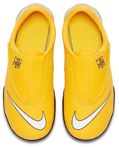 (PS) 나이키 주니어 베이퍼 12 클럽 NJR TF '옐로우 블랙' AO2903-710 Lookbook (PS) 나이키 주니어 베이퍼 12 클럽 NJR TF '옐로우 블랙' AO2903-710