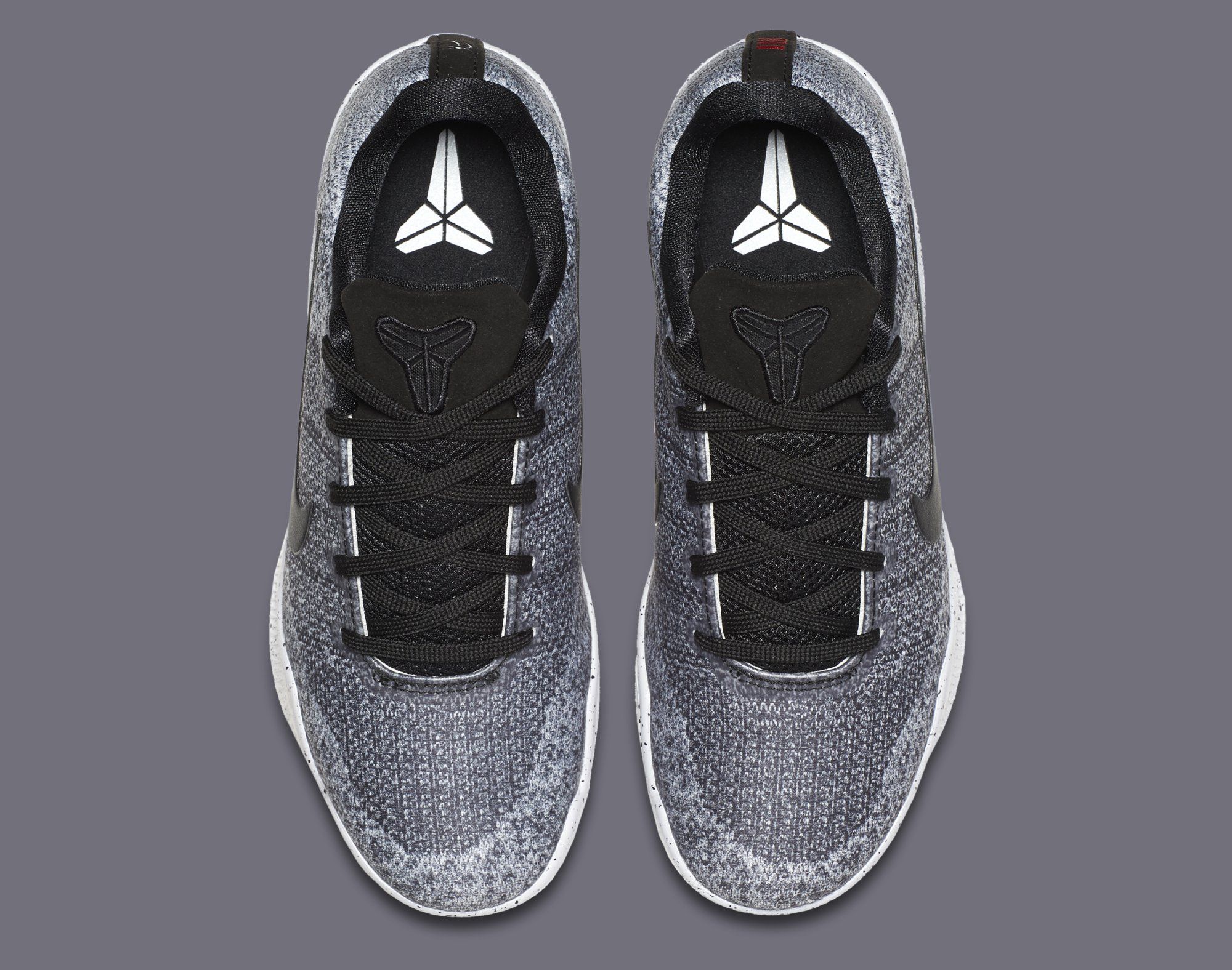 Shop (Youth) Nike Kobe 11 'Oreo' 822945-100