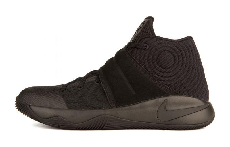 (Youth) Nike Kyrie 2 'Triple Black' 826673-008
