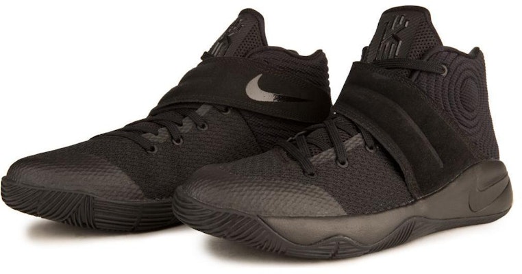 (JR) Nike Kyrie 2 'Triple Black' Sepatu Hitam Triple Premium 826673-008 Lookbook (JR) Nike Kyrie 2 'Triple Black' Sepatu Hitam Triple Premium 826673-008