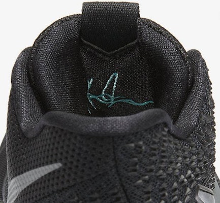 (JR) Nike Kyrie 3 'Hielo Negro' 859466-018 Details for (JR) Nike Kyrie 3 'Hielo Negro' 859466-018