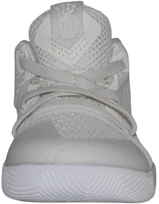 (JR) Nike Kyrie 3 'Marfil' 869984-101 Lookbook (JR) Nike Kyrie 3 'Marfil' 869984-101