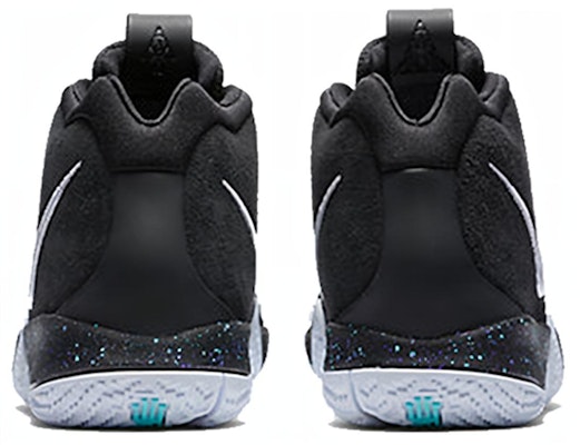 (JR) 나이키 카이리 4 "블랙"   (Nike Kyrie 4 "Black" ) AA2897-002 Shop (JR) 나이키 카이리 4 "블랙"   (Nike Kyrie 4 "Black" ) AA2897-002