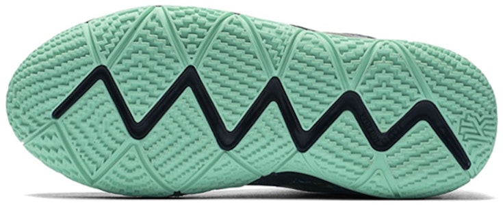 (JR) Nike Kyrie 4 'Mamba Mentality' Sepatu Basket AV3597-001 Details for (JR) Nike Kyrie 4 'Mamba Mentality' Sepatu Basket AV3597-001