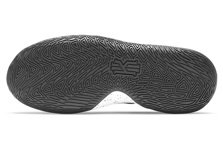 Details for (Youth) Nike Kyrie Flytrap 4 'Black White' CT5537-001