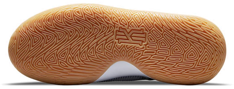 GS大童 Nike Kyrie Flytrap 4 歐文 耐磨防滑實戰籃球鞋 黑灰拼接 國外版 Details for GS大童 Nike Kyrie Flytrap 4 歐文 耐磨防滑實戰籃球鞋 黑灰拼接 國外版