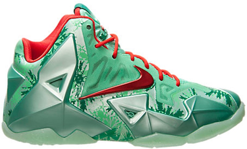 (Youth) Nike LeBron 11 'Christmas' 621712-301