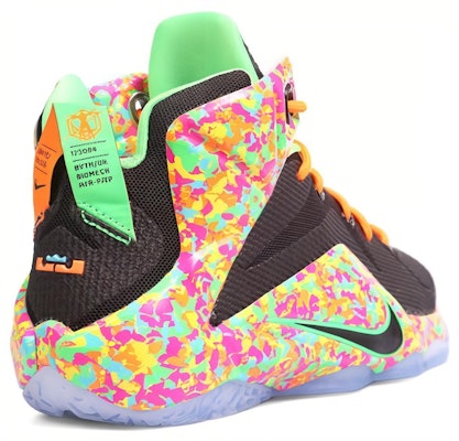(JR) 耐克LeBron 12 '早餐麦片'篮球鞋 685181-008 Shop (JR) 耐克LeBron 12 '早餐麦片'篮球鞋 685181-008