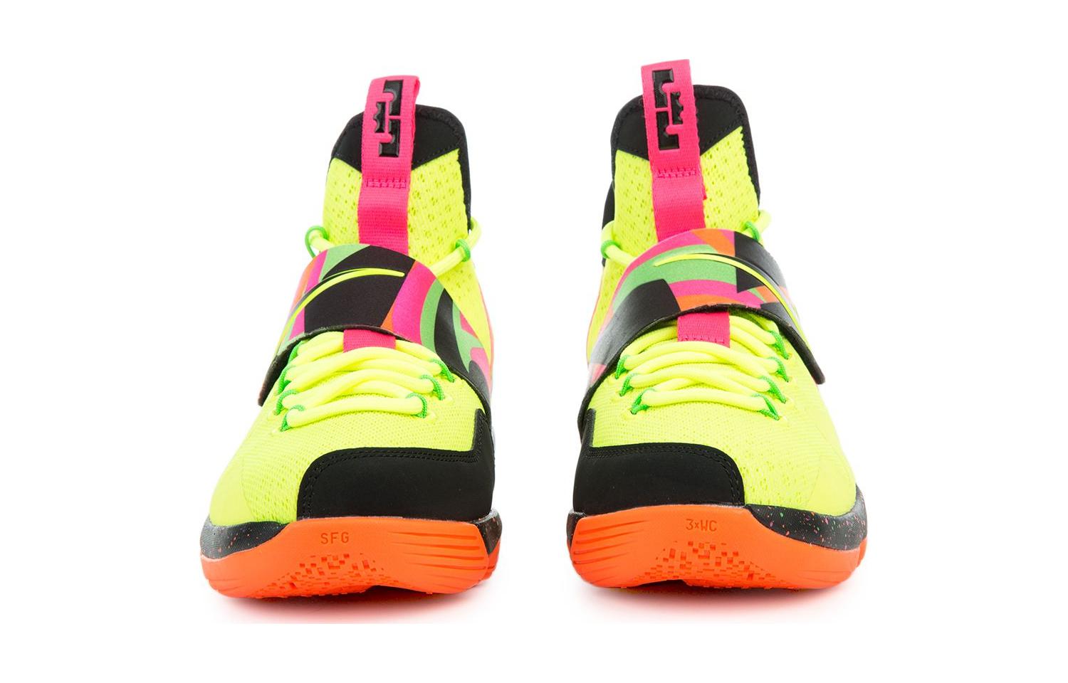 Shop (JR) Nike LeBron 14 'Prajurit Terbaik' AA3258-703
