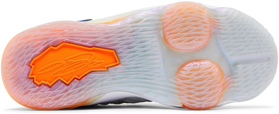 (JR) Nike Lebron 17 BG 'Future Air' Lelaki dan Wanita CT4136-100 Shop (JR) Nike Lebron 17 BG 'Future Air' Lelaki dan Wanita CT4136-100