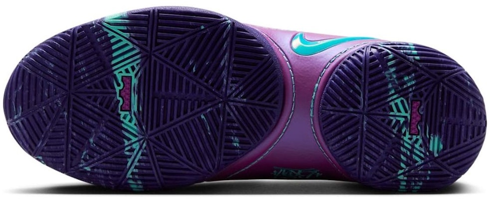 (Youth) Nike LeBron 22 'Frozen Grapes' IF8254-001 Details for (Youth) Nike LeBron 22 'Frozen Grapes' IF8254-001