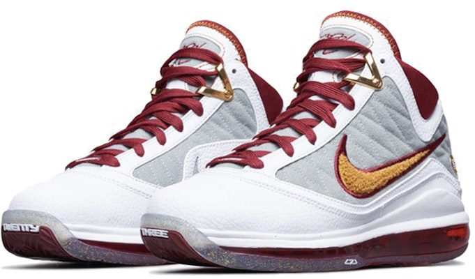 (JR) 耐克勒布朗7 QS 'MVP'篮球鞋 CZ8899-100 Lookbook (JR) 耐克勒布朗7 QS 'MVP'篮球鞋 CZ8899-100