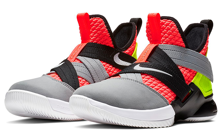 Lookbook GS大童 Nike LeBron Zoom Soldier 12 SFG 詹姆斯 士兵12 低筒實戰籃球鞋 紅綠灰