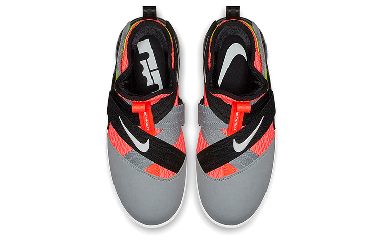 Shop GS大童 Nike LeBron Zoom Soldier 12 SFG 詹姆斯 士兵12 低筒實戰籃球鞋 紅綠灰