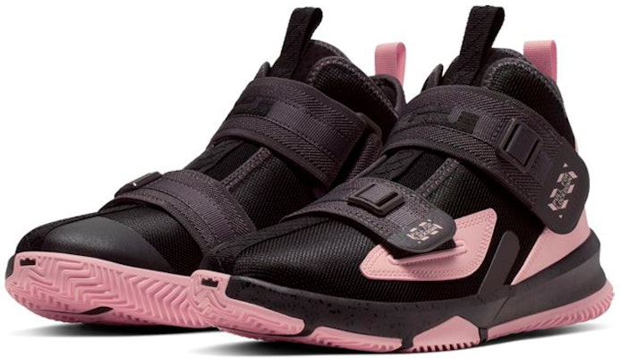 (JR) 나이키 르브론 솔져 13 '블랙 블리치드 코랄' AR7585-005 Lookbook (JR) 나이키 르브론 솔져 13 '블랙 블리치드 코랄' AR7585-005