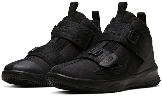 (JR) Nike LeBron Soldier 13 BG ''Noir'' AR7585-004 Lookbook (JR) Nike LeBron Soldier 13 BG ''Noir'' AR7585-004