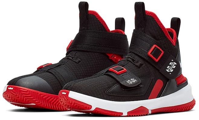 (JR) 耐克詹姆斯士兵13 Flyease '黑红配色' CJ1317-003 Lookbook (JR) 耐克詹姆斯士兵13 Flyease '黑红配色' CJ1317-003